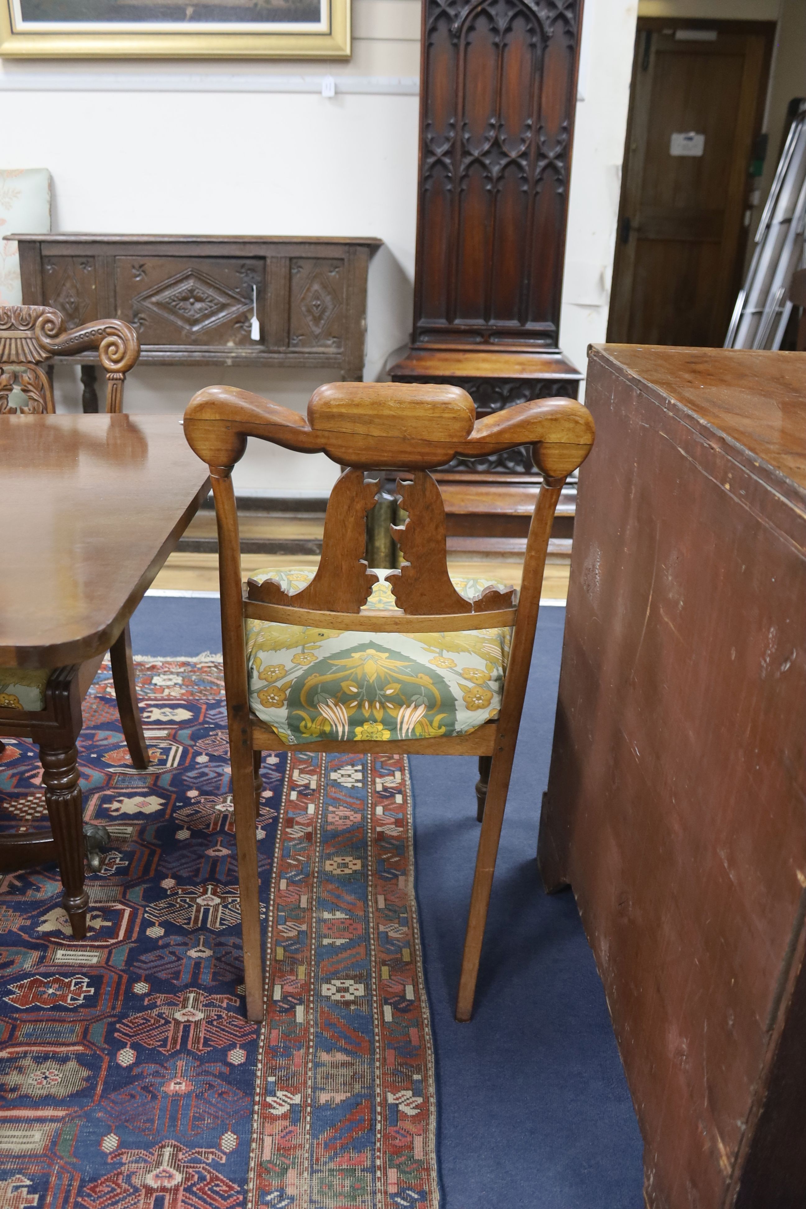 Attributed to Gillows of Lancaster. A set of six Regency rosewood dining chairs